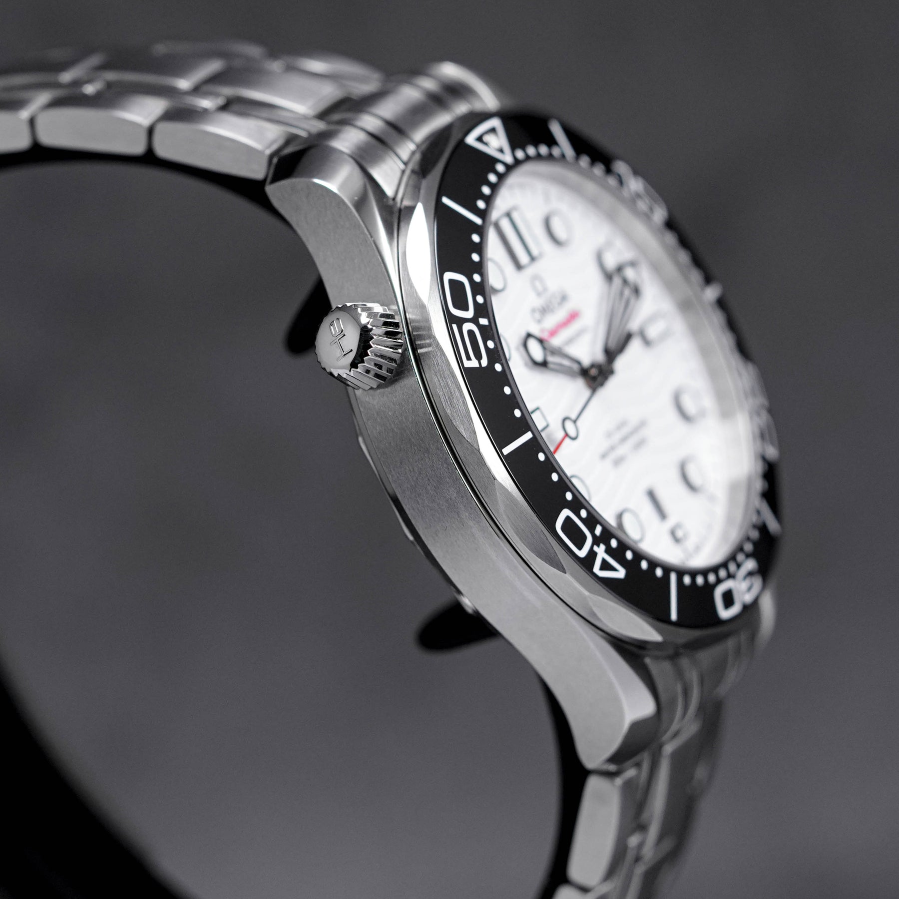 Omega Seamaster Diver White