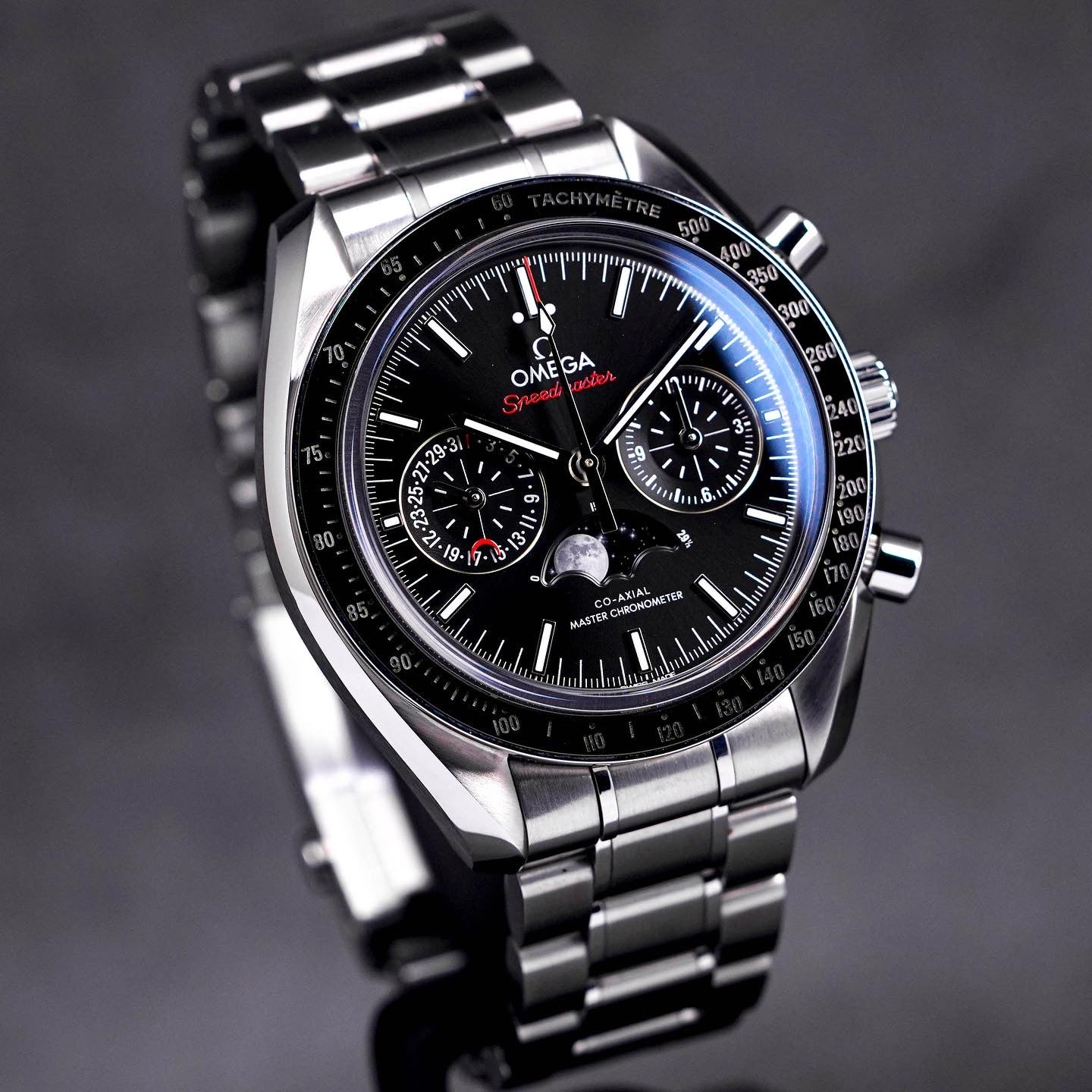 OMEGA SPEEDMASTER MOONPHASE