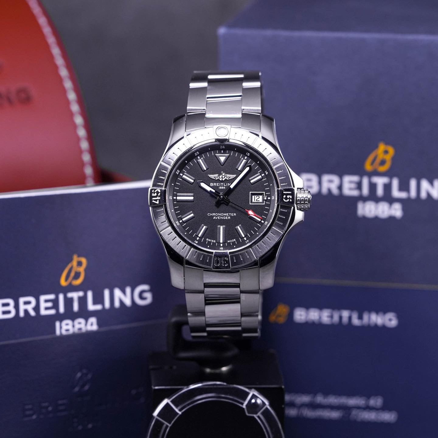 BREITLING AVENGER BLACK